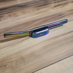 Leaf Shave Rainbow Prism Dermaplaner Kit with Stand and Refills